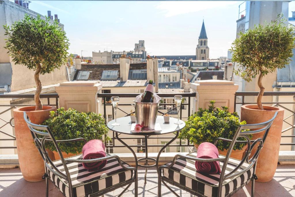 L&#8217;Hôtel: The Ultimate Luxury Experience in Paris