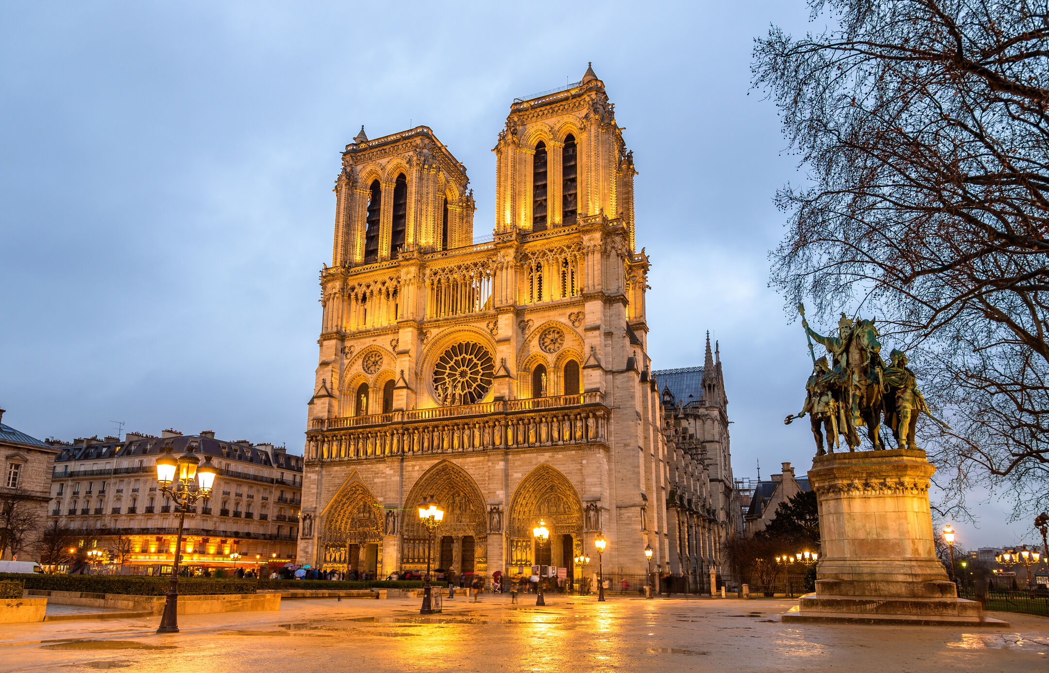 Maison Albar &#8211; Le Pont-Neuf: Discover the Luxury and Comfort of Parisian Hospitality
