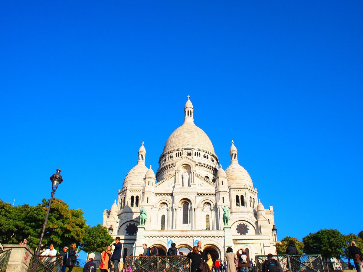 Manolita Paris: A Hidden Gem in the Heart of Paris That You Can&#8217;t Miss
