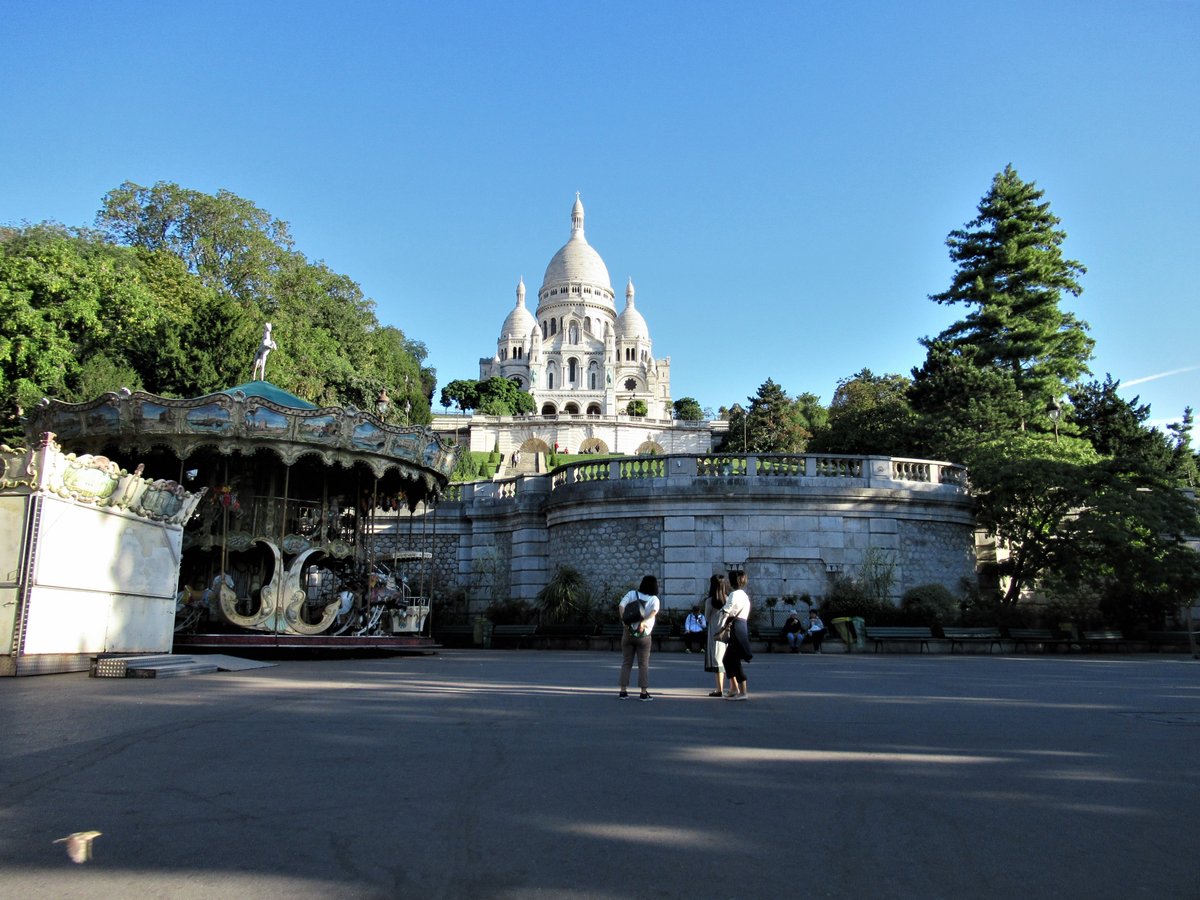 Montmartre: Paris’s Hilltop Wonderland You’ll Never Forget