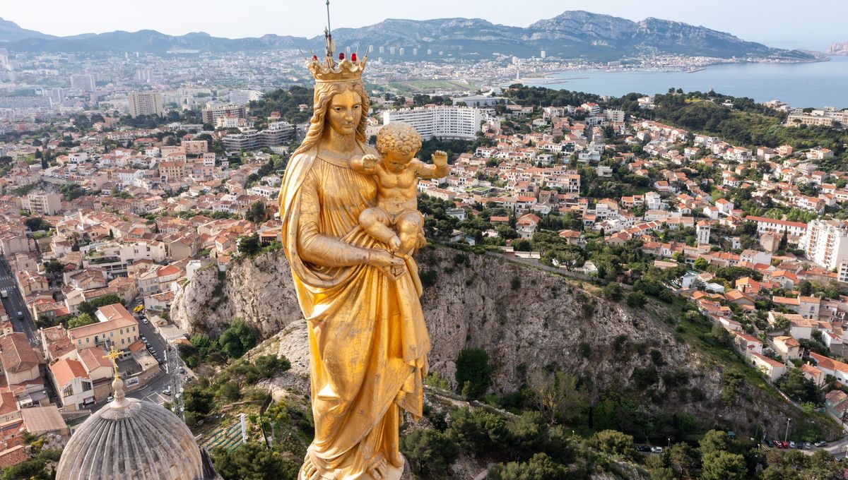 Notre-Dame de la Garde: The Majestic Landmark Overlooking Marseille