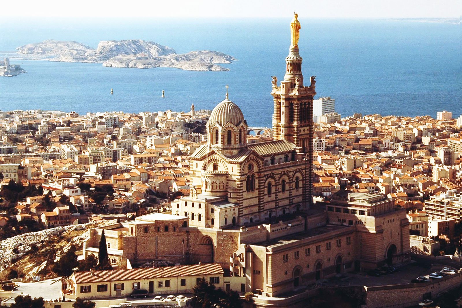 Notre-Dame de la Garde: The Majestic Landmark Overlooking Marseille