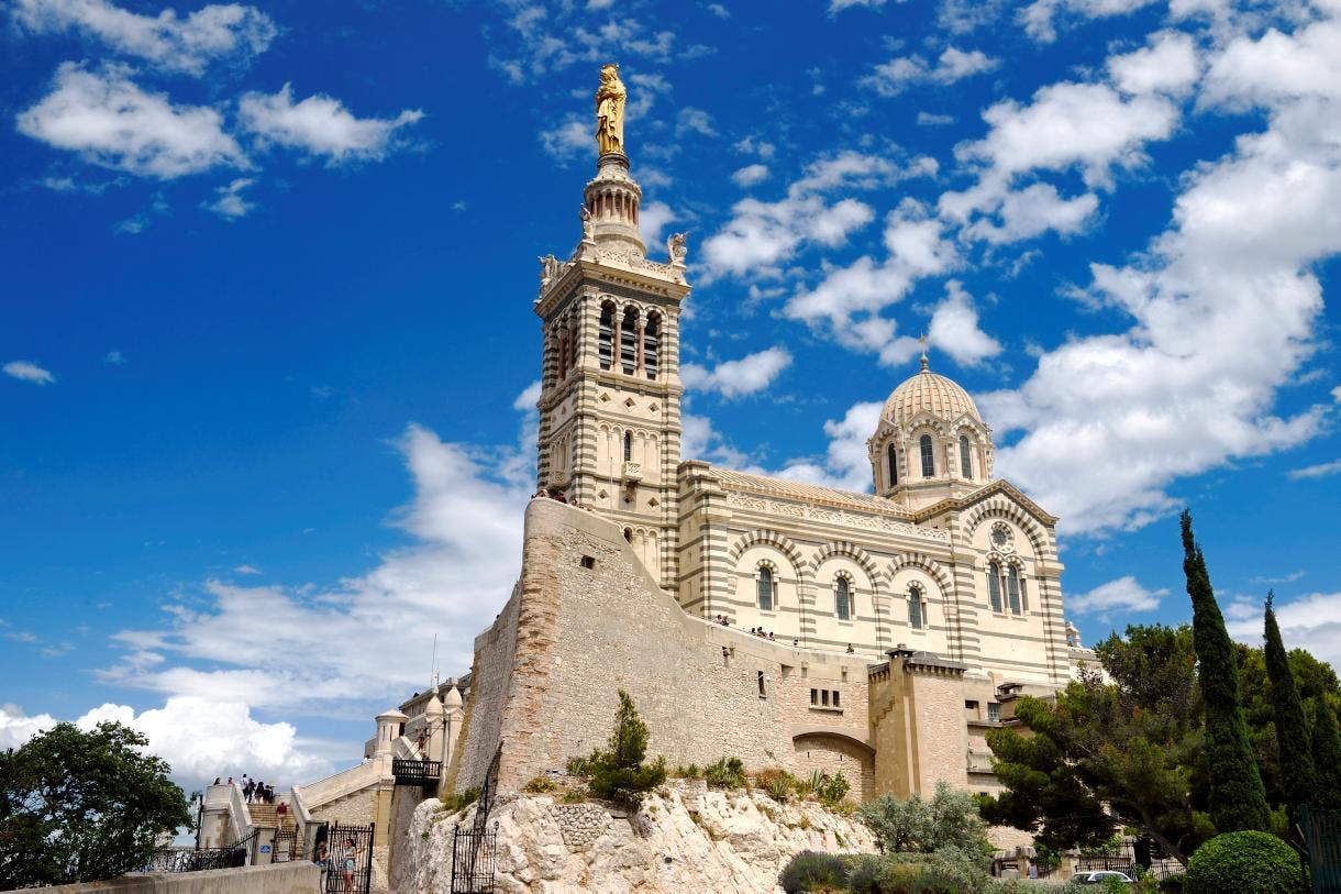 Notre-Dame de la Garde: The Majestic Landmark Overlooking Marseille