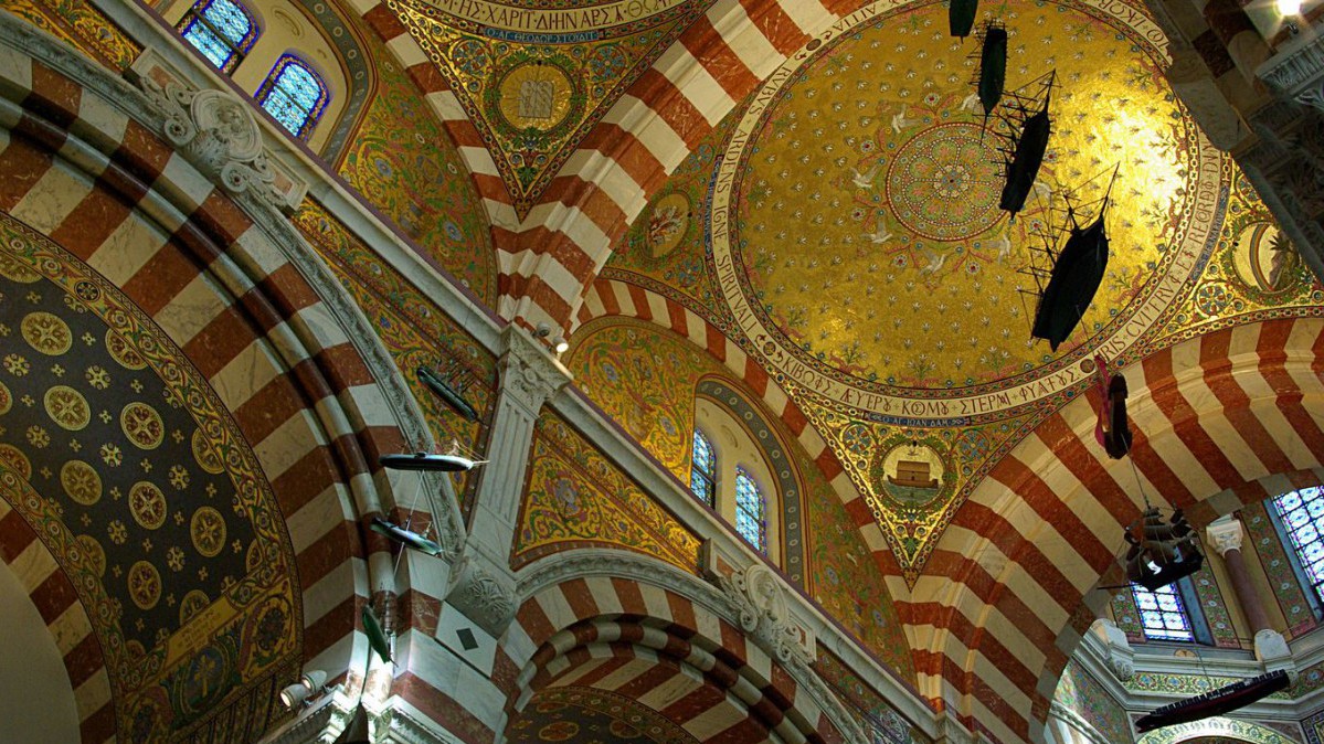 Notre-Dame de la Garde: The Majestic Landmark Overlooking Marseille