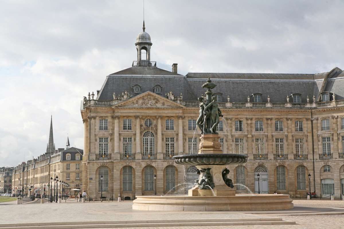 Place de la Bourse: The Heart of Bordeaux You Can’t Miss