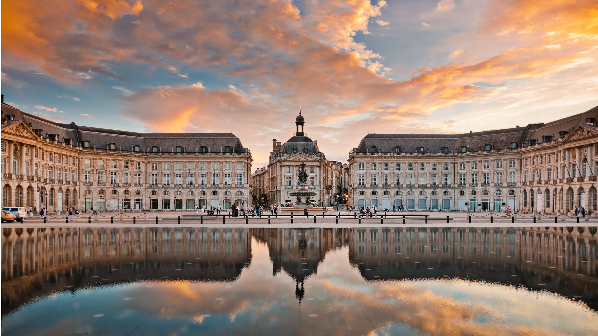 Place de la Bourse: The Heart of Bordeaux You Can’t Miss