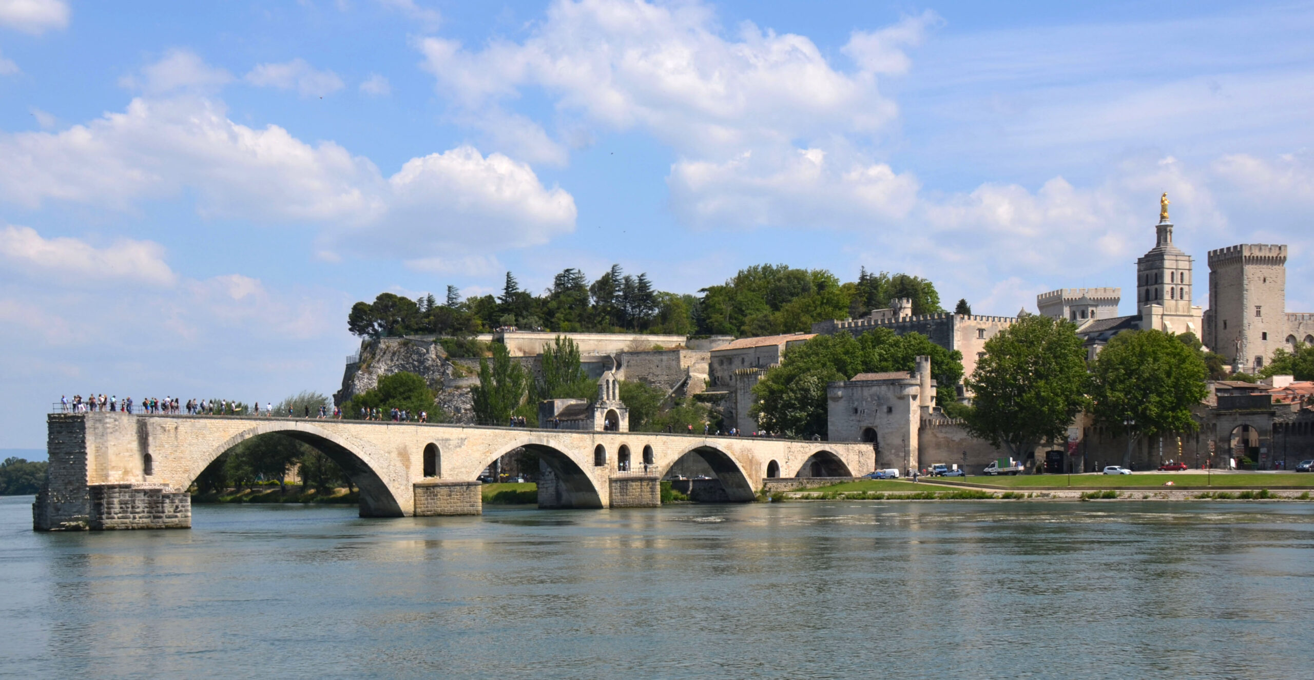 Pont Saint-Bénézet: A Legendary Bridge in Avignon You Must Visit