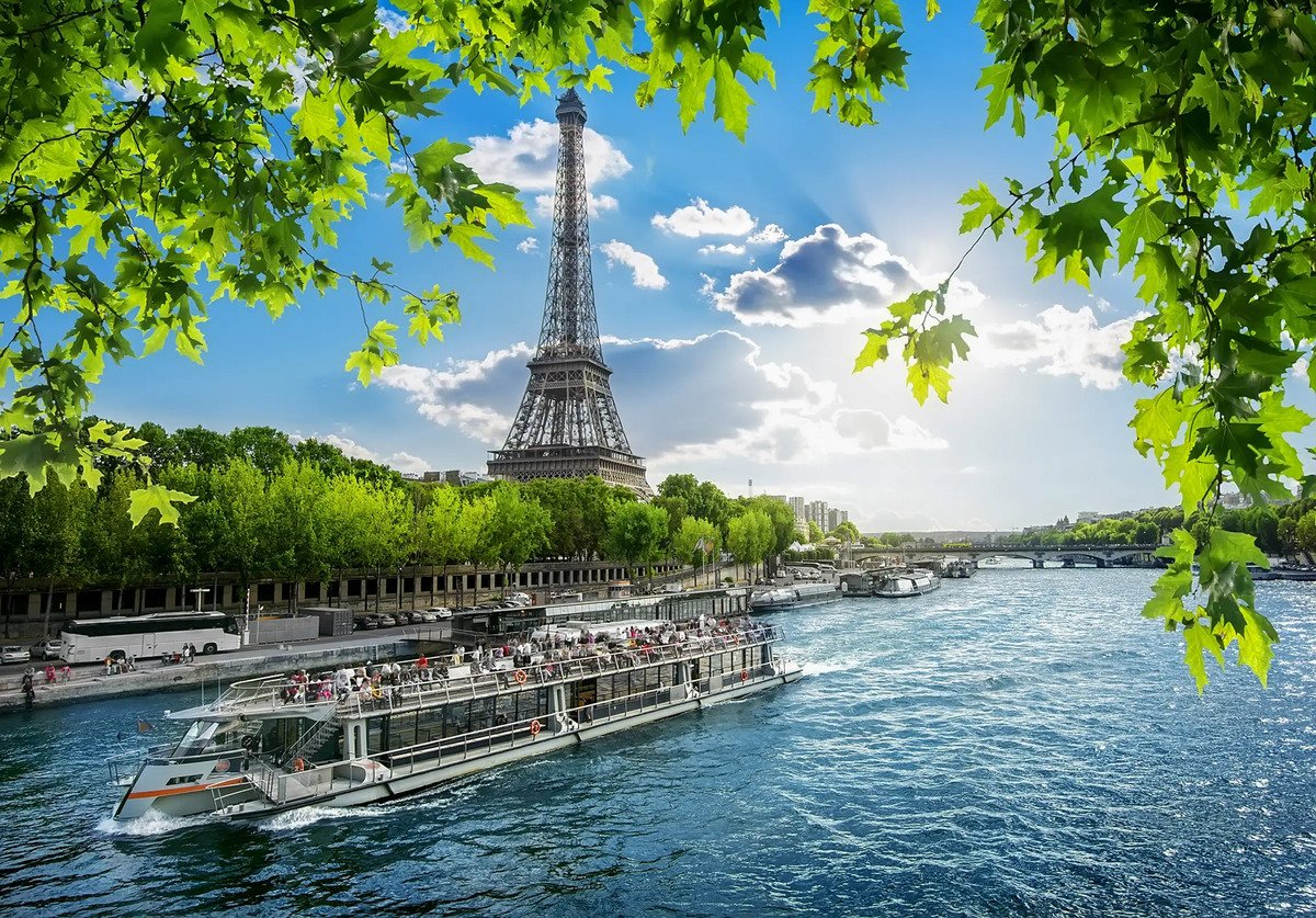 Sông Seine: Discovering the Heart of Paris from its Majestic River
