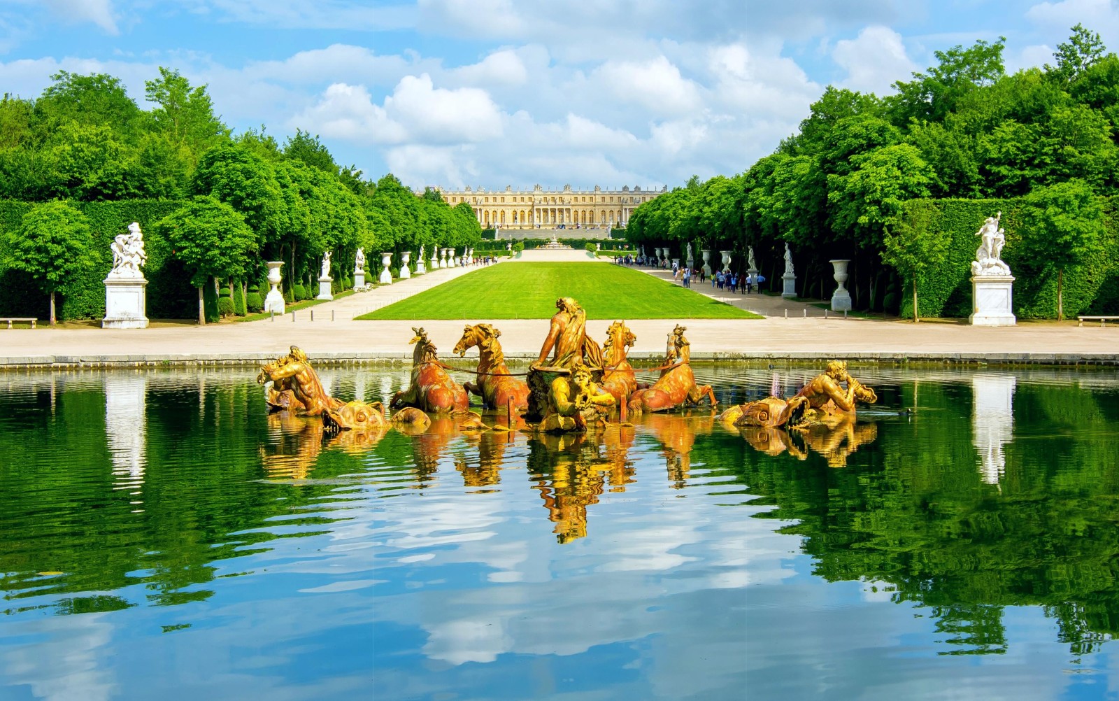 Versailles: The Royal Escape That Still Reigns Supreme