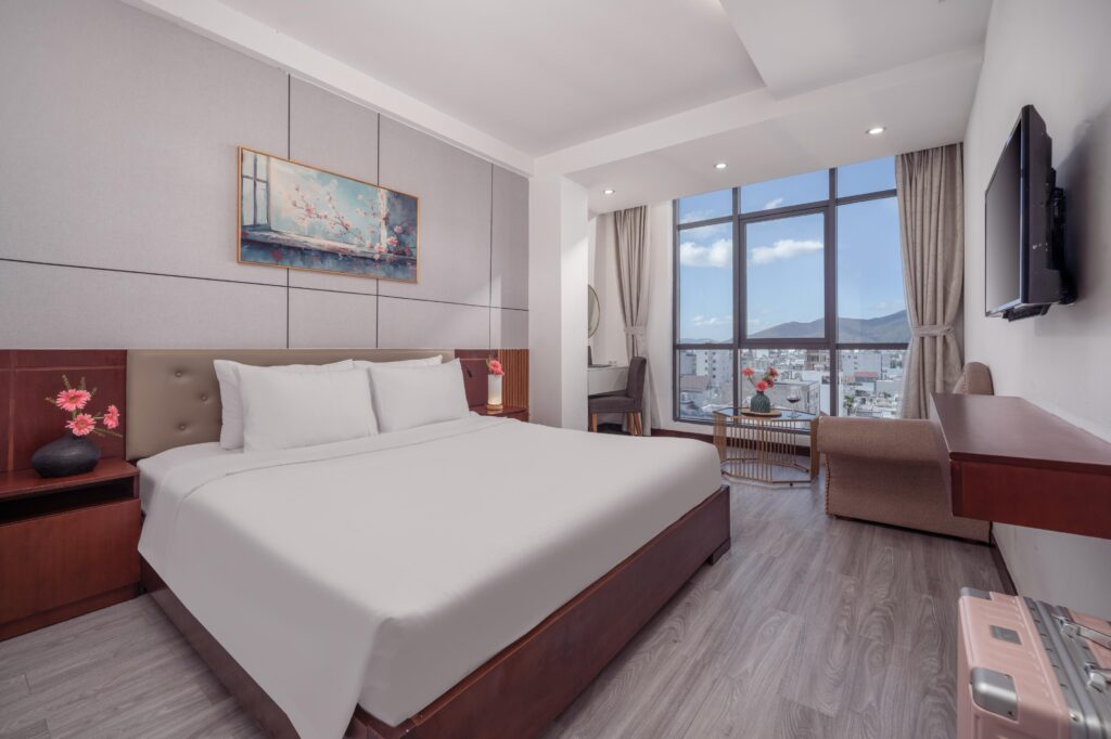 Star Hotel: Experience Comfort and Class in the Heart of Danang
