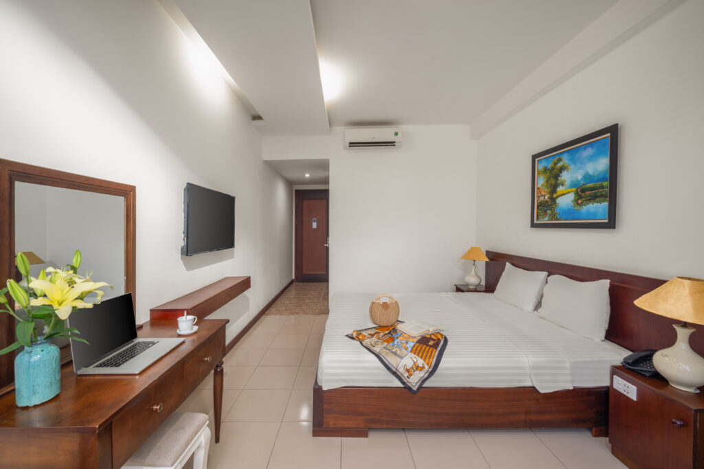 Star Hotel: Experience Comfort and Class in the Heart of Danang