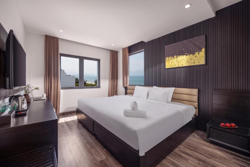 Ocean Star Hotel: Your Ultimate Stay at Danang’s Beachfront Oasis